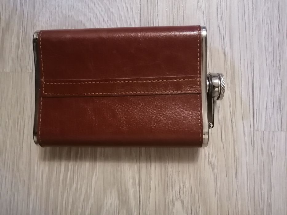 Фляжка для спиртного