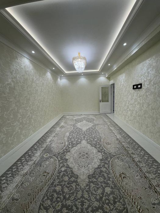 Алмазарский район ТРЦ Ривейра 2в3 комнаты квартира продаётся