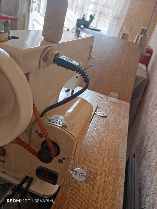 Chayka tikuv mashinasi sotiladi