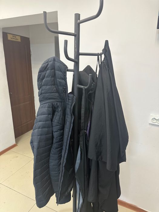 Продам вешалку в хорошем состоянии