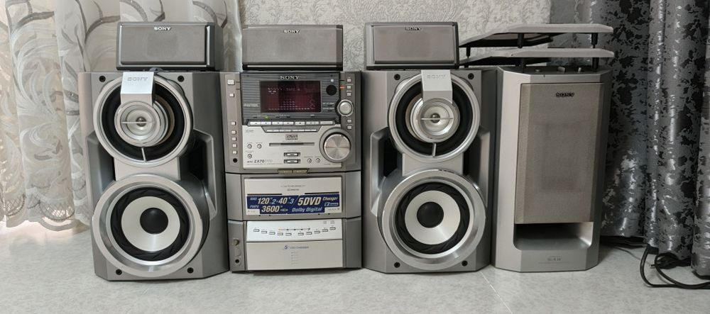 Sony zx70 DVD  музыкальный центр sotiladi  200$