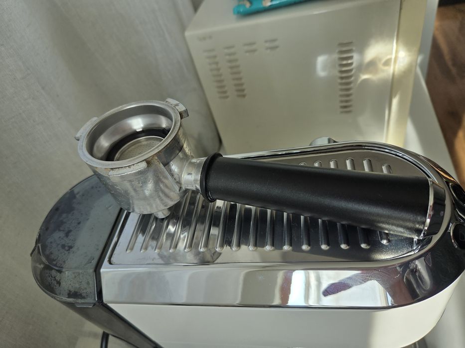 Кафемашина Delonghi Dedica