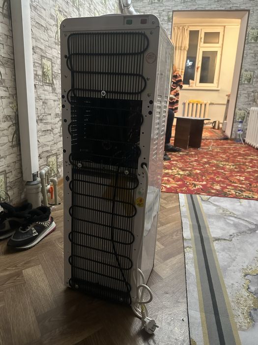 Диспенсер для воды Weber новый