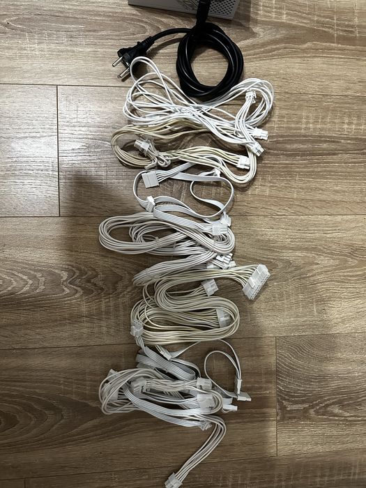 [Garantie] Sursa full modulara Asus ROG-STRIX-850W, 80 PLUS Gold