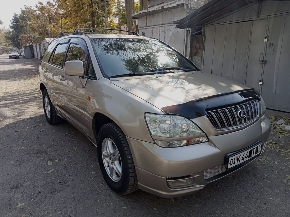 Lexus RX-300. Внедорожник.