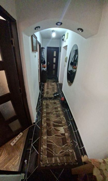 Apartament 3 camere in Valea Roșie