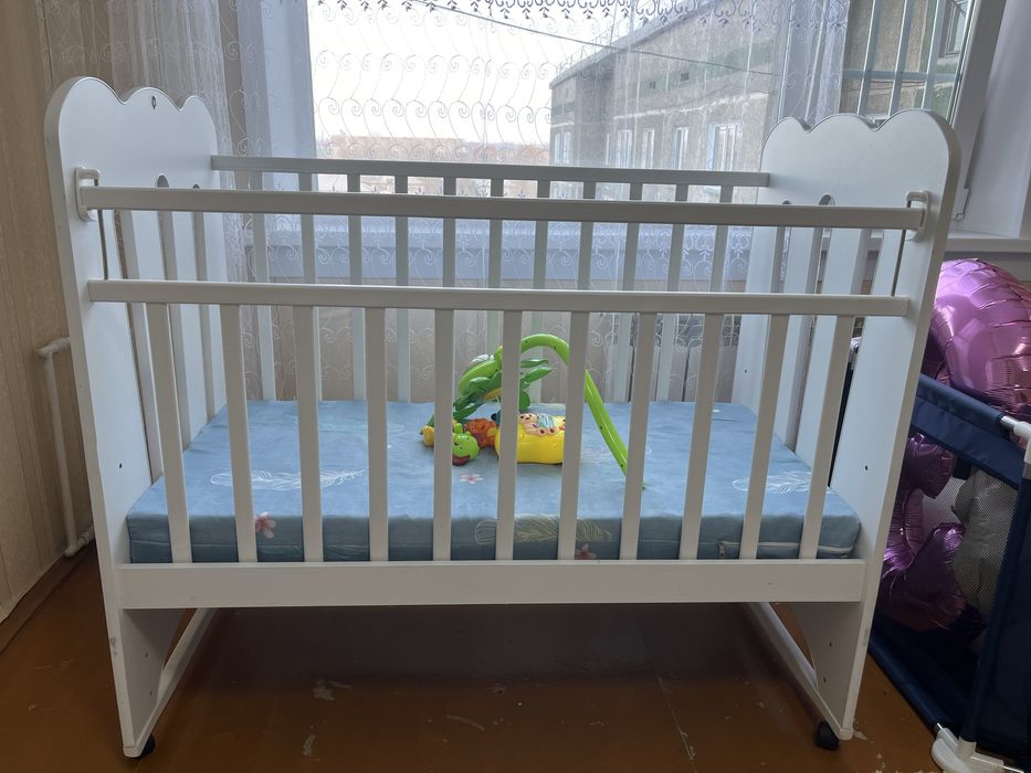 Продам кровать детскую