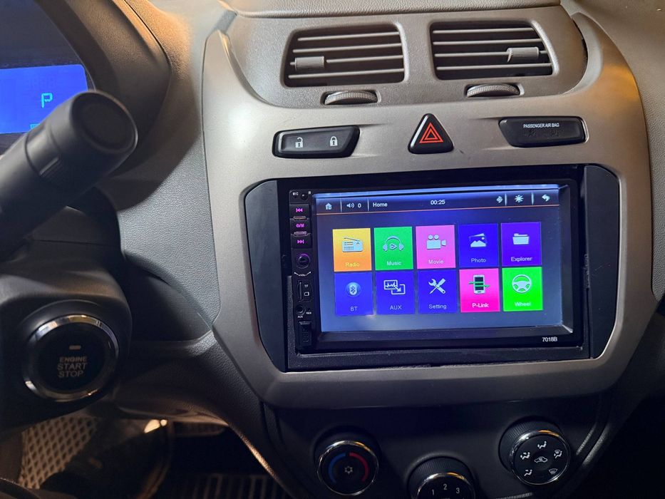 Avtomobil Monitori 7018B (Bluetooth, 7”)”