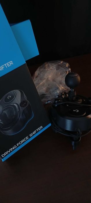 Volan Logitech G923 XBOX TRUEFORCE + Schimbator Logitech