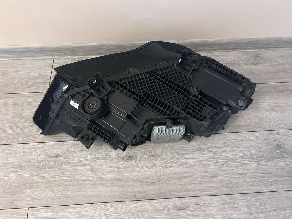 Far stanga Audi Q7 4M, Matrix, Original, De Europa, Cod 4m0941039C