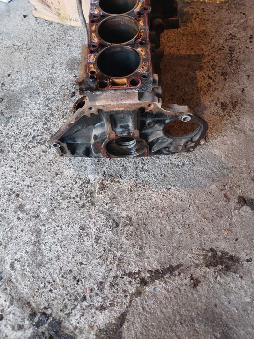 Блок двигателя Опель Омега В привозной