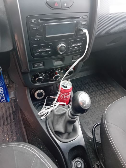 Vând Dacia Duster 4x4