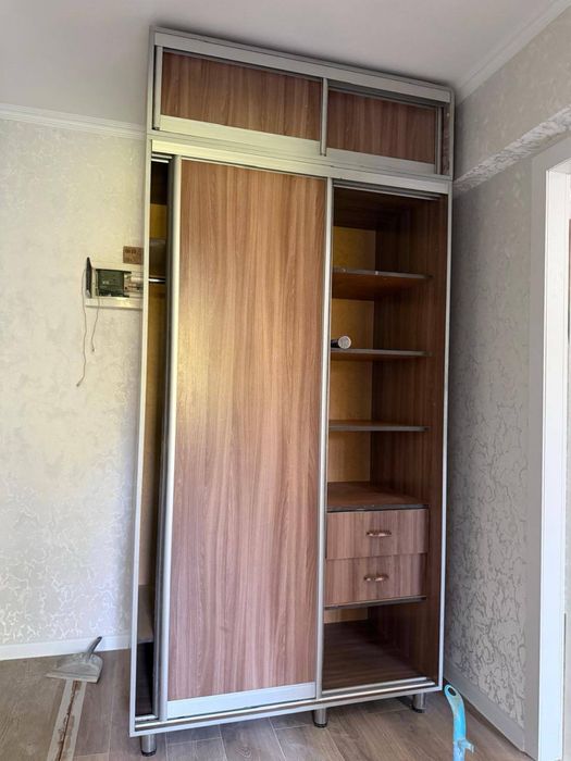 Продам шкаф купе