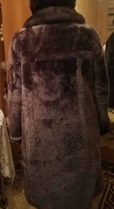 Продам мутоновую шубу