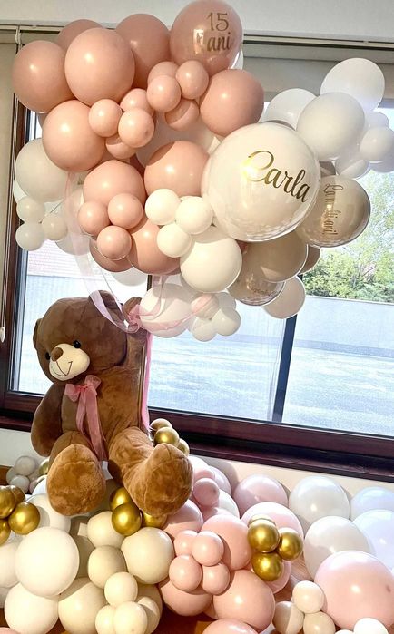 Ursulețul zburător din baloane pentru Zile de nastere Nunuti Botezuri