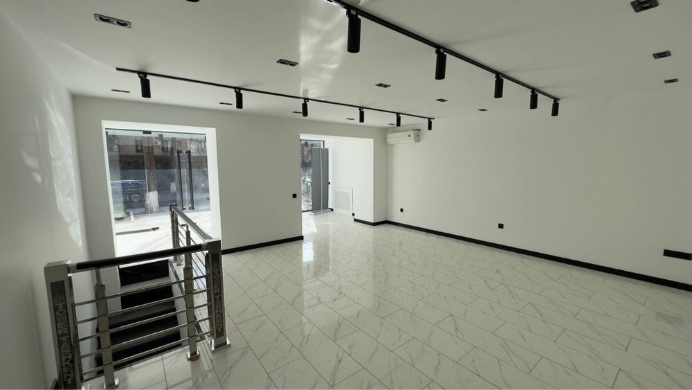 Сдается в аренду нежилое помещение Ц-1, Чайкоф, Ипак Йули банк