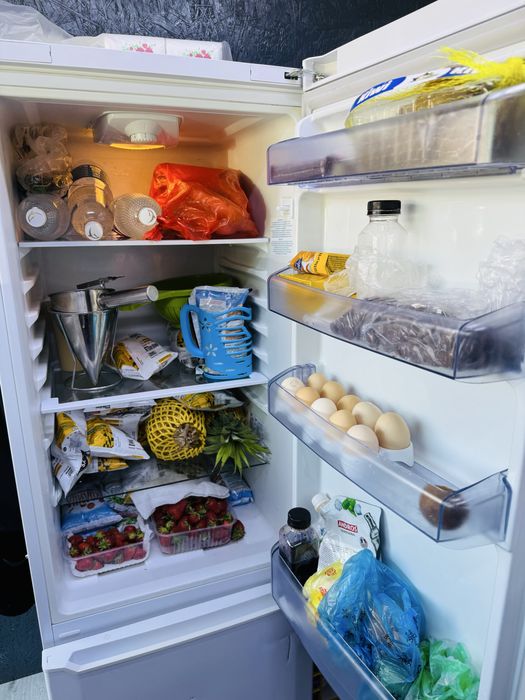 Продам холодильник