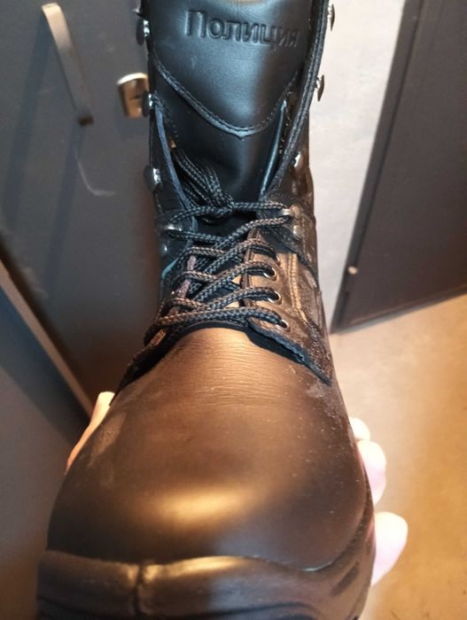 Чисто нови полицейски зимни и летни кубинки