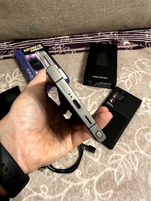 SAMSUNG S24 ULTRA, Titanium, 512GB Întreținut Full Box + Bonus