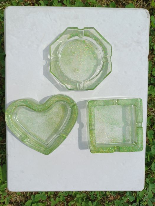 Scrumiere din rășină epoxidică