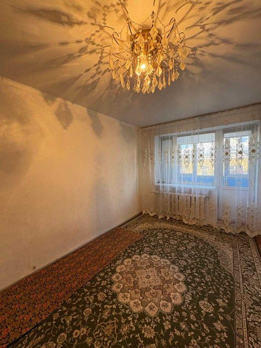 Продам 2 кв по Ломоносова