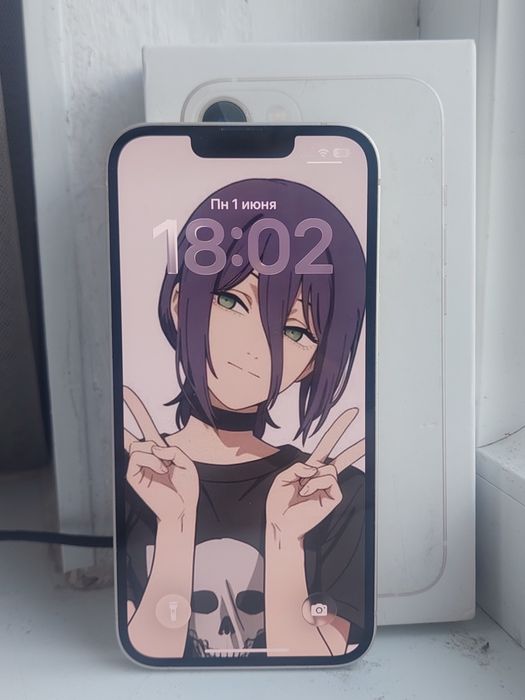 Продам айфон 13 IPhone 13