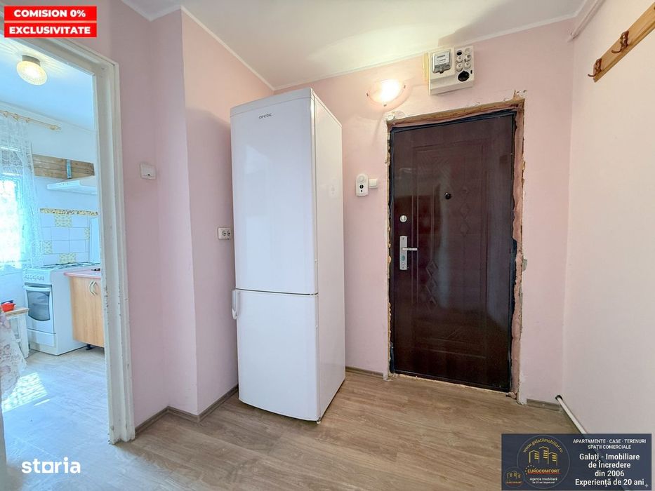 Apartament 2 cam de vânzare Micro 40 (spatele fostului cinema Flacăra)