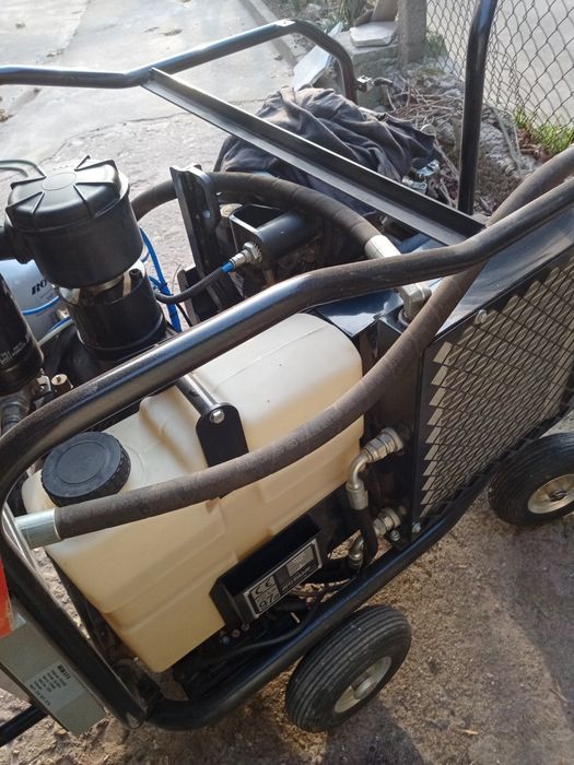 Бензинов компресор под наем