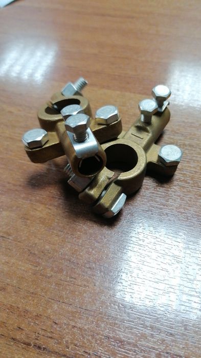 Продам клеммы для аккумулятора