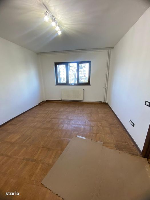 Spatiu de 2 camere cu bucatarie, grup sanitar RENOVAT, Casa de Cultura