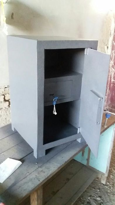 Сейфлар сотилади