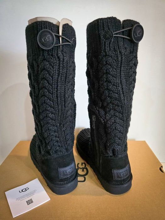 Nou Ugg Classic Cardi Cabled Knit