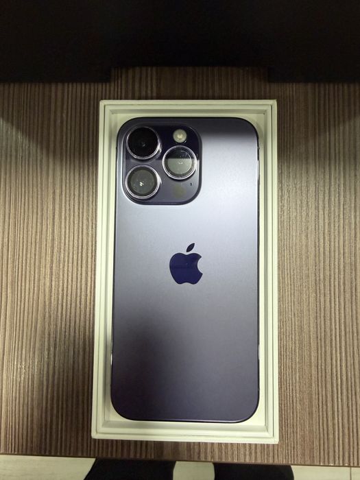 Продам Айфон 14 про