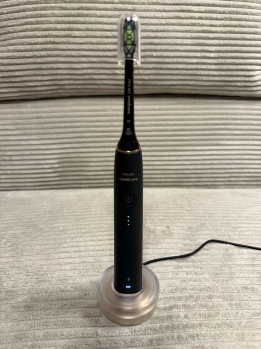 Philips Sonicare DiamondClean Prestige 9900