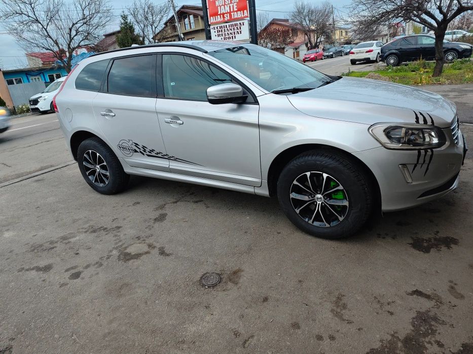 De vânzare Volvo XC60 D3 in 5 cilindri cu motor de 2 litri