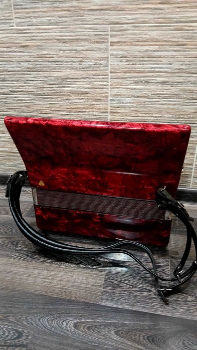 Акордеон Weltmeiyter 60баса