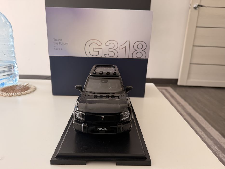 Моделька автомобиля Deepal G318 новый