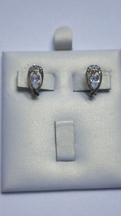 Серьги из красного золота с фианитами