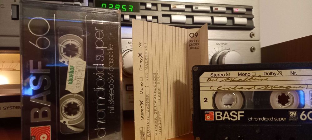 Casete audio AKAI Maxell BASF