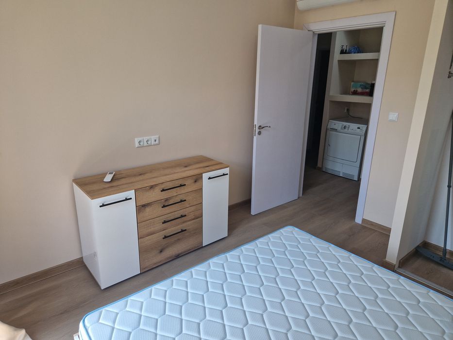 Дава се под наем Тристаен апартамент в Варна, м-т Траката - 100 кв.м за 816 € - Снимка #5