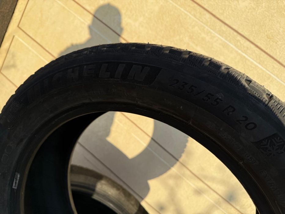 Зимние шины 235/55/20
