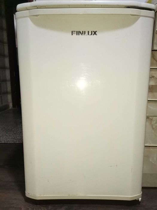 Малък хладилник Finlux, работещ. Гр. Ямбол