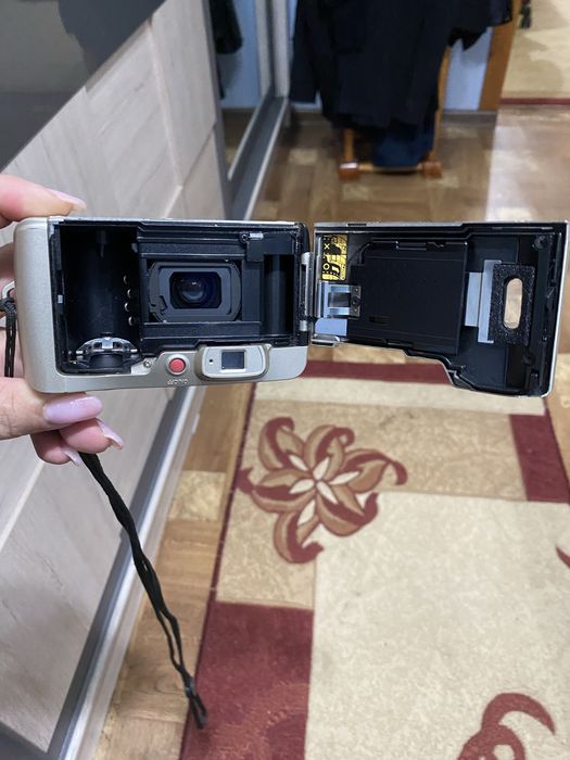 Фотоаппарат samsung продаётся б/у рабочем состоянием