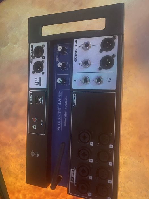 Soundcraft ui 12