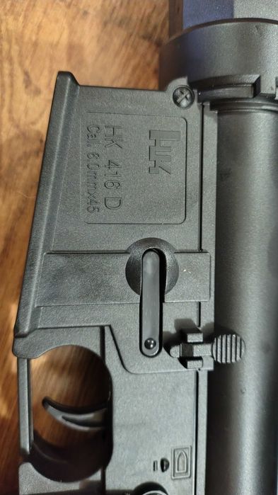 Super pusca HK 416d carabina de asalt 6mm,luneta,lumina led,demontabila,bile bonus !