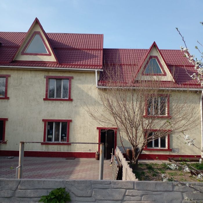 Продам дом с большим участком