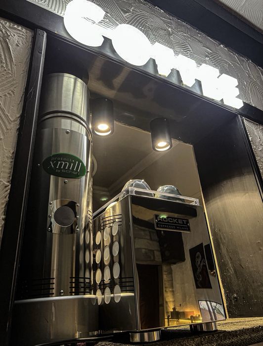 Rocket Appartamento Еспресо Машина