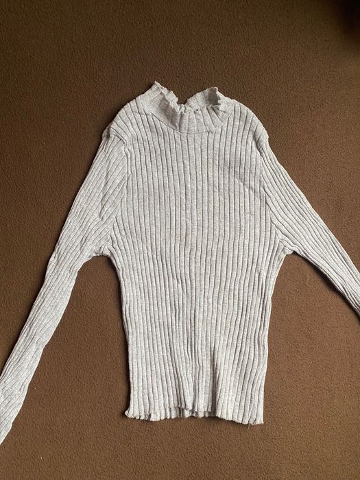 Сива прилепнала блуза