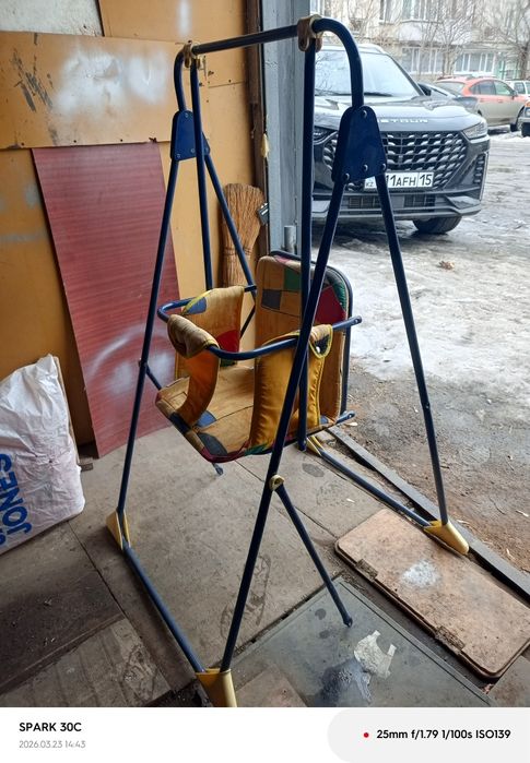 Качели детские продам