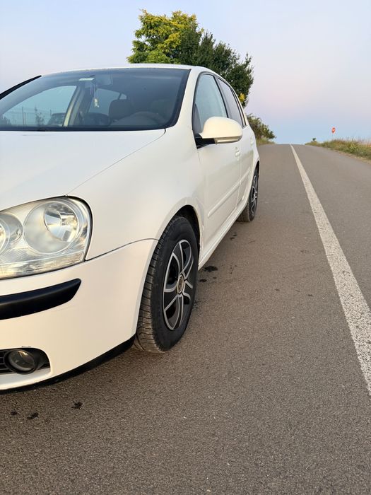 Golf 5 1.4 FSI 2009 INTRETINUT